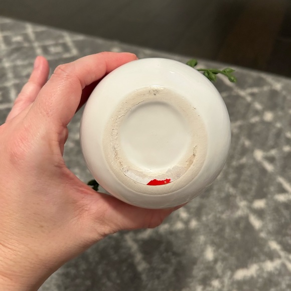 White bunny faux succulent potted plant - Picture 2 of 3